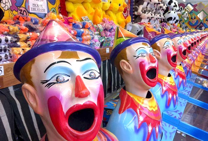 Carnival clown game
